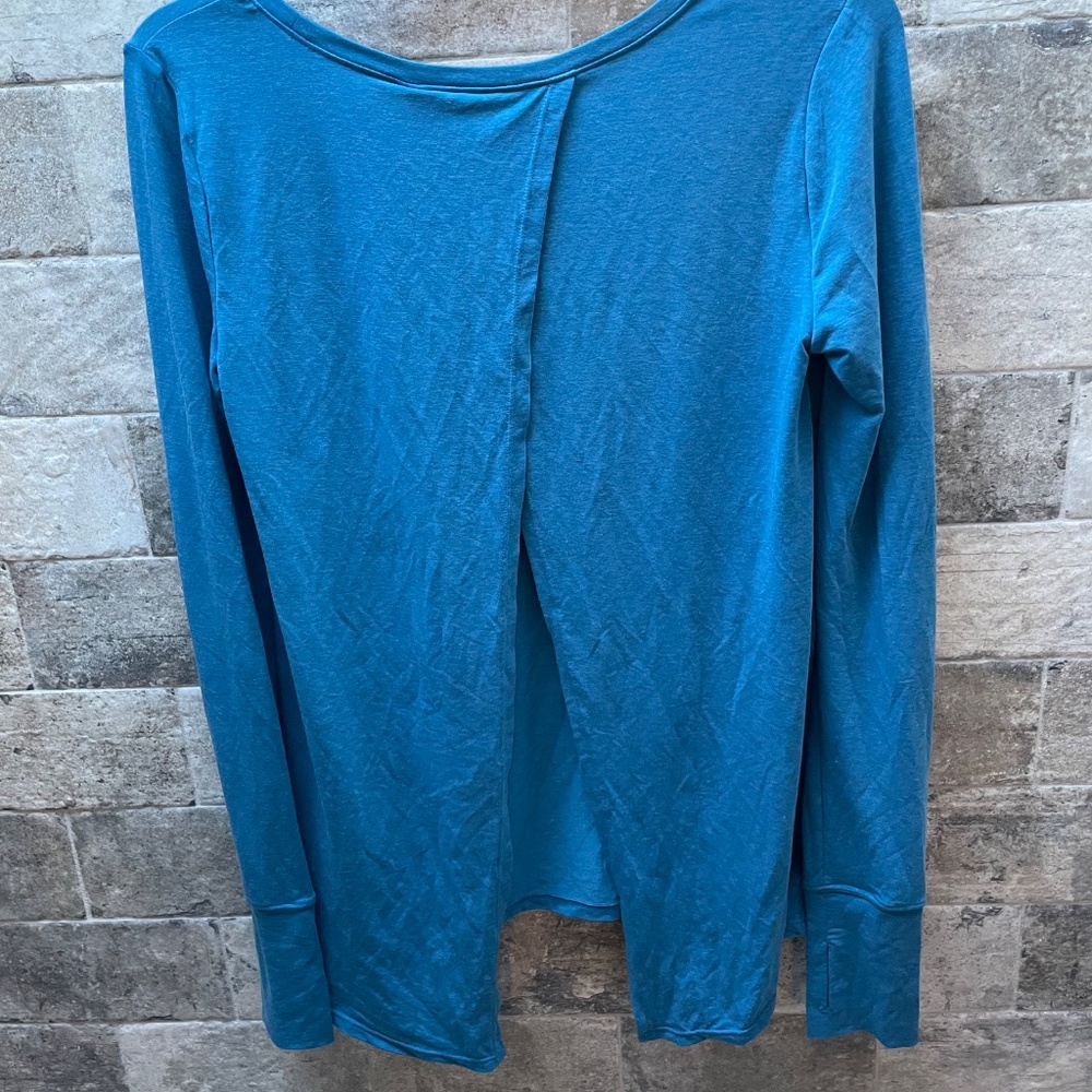 ❤️ GAPFIT GAP FIT TIE BACK LONG SLEEVE TOP SIZE XS - Picture 6 of 6